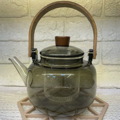 قوری پیرکس دودی دسته چوبی