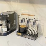 استند کافی بار فلزی دسته چوبی Me Decor