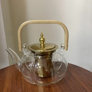 قوری پیرکس صافی و در طلایی دسته بامبو 800 میل