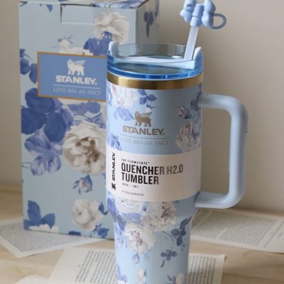 تراول ماگ استنلی مدل Tumbler طرح گل آبی