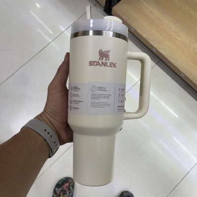 ماگ استنلی Quencher H2.O اورجینال رنگ کرم