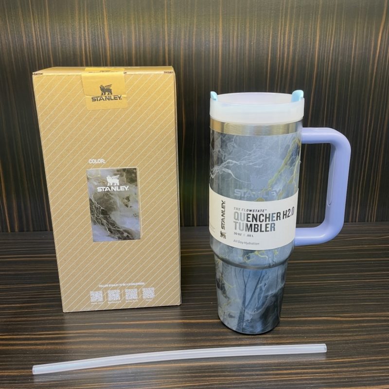 ماگ استنلی Quencher H2.O Tumbler 887 میل – طوسی مرمری