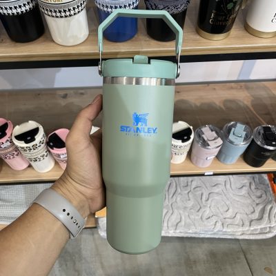ماگ استنلی Iceflow Flip Straw Tumbler سبز ارتشی ظرفیت 0.88 لیتر