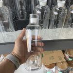 بطری آب شفاف زماندار 4home حجم 750 میل ✨ طراحی شیشه‌ای شفاف | نشانگر زمان نوشیدن | ضد نشت و مقاوم معرفی محصول بطری آب شفاف 4home با ظرفیت 750 میل، یک همراه سبک، زیبا و کاربردی برای زندگی روزمره است. این بطری با بدنه شیشه‌ای بوروسیلیکات و نشانگر زمان نوشیدن طراحی شده تا شما را به مصرف بیشتر آب در طول روز ترغیب کند. مناسب برای خانه، محل کار، باشگاه یا حتی سفرهای طولانی، این بطری انتخابی عالی برای حفظ سلامتی و سبک زندگی سالم است. طراحی و جنس بدنه شیشه بوروسیلیکات باکیفیت، مقاوم در برابر گرما و سرما طراحی شفاف بدون حباب با چاپ زمان‌بندی برای مدیریت مصرف آب درب ترکیبی پیچشی و فشاری با سیلیکون ضدنشت سبک و قابل‌حمل، مناسب برای استفاده روزانه مشخصات فنی بطری آب زماندار 4home ویژگی توضیحات برند 4home مدل بطری آب شفاف زماندار کشور سازنده چین حجم 750 میلی‌لیتر ارتفاع بطری 24 سانتی‌متر قطر بطری 7 سانتی‌متر جنس بدنه شیشه بوروسیلیکات (مقاوم در برابر حرارت و برودت) درب ترکیبی پیچشی و فشاری آب‌بندی سیلیکون ضد نشت طراحی شفاف، چاپ زمان‌بندی نوشیدن وزن بسیار سبک، مناسب حمل روزانه کاربرد آب و نوشیدنی‌های سرد ویژگی‌ها و مزایا 🔹 نشانگر زمان نوشیدن آب: یادآوری مصرف آب در طول روز برای حفظ سلامتی 🔹 بدنه شیشه‌ای مقاوم: تحمل دماهای بالا و پایین بدون تغییر کیفیت 🔹 آب‌بندی ضدنشت: مناسب برای کیف، کوله‌پشتی و استفاده در حرکت 🔹 طراحی سبک و مدرن: حمل آسان در ورزش، سفر و محل کار 🔹 چندمنظوره: مناسب برای نوشیدنی‌های مختلف مثل آب، دمنوش سرد و آب‌میوه کاربردها استفاده در خانه و محل کار برای مدیریت مصرف آب روزانه همراهی مطمئن در باشگاه، یوگا و تمرینات ورزشی بطری قابل حمل برای سفر، کمپینگ، کوه‌نوردی و دوچرخه‌سواری هدیه‌ای جذاب و کاربردی برای روز مادر یا مناسبت‌های خاص راهنمای استفاده و نگهداری قبل از اولین استفاده، بطری را با آب ولرم و شوینده ملایم بشویید. در هنگام بستن درب، مطمئن شوید واشر سیلیکونی در جای خود قرار دارد. برای ماندگاری بیشتر چاپ زمان‌بندی، از شستشو با سیم ظرفشویی خودداری کنید. مناسب نوشیدنی‌های سرد یا ولرم؛ برای مایعات بسیار داغ توصیه نمی‌شود. روش‌های ارسال و زمان تحویل 📦 سفارش شما نهایتاً طی ۲ روز کاری آماده و ارسال خواهد شد. 📦 پست پیشتاز: ارسال به سراسر ایران 🚀 اسنپ‌باکس / تپسی‌باکس: تحویل فوری در تهران 📦 تیپاکس / پینکس: پرداخت در محل برای شهرستان‌ها ⏳ مدت زمان تحویل: تهران: ۲ تا ۵ روز کاری سایر شهرها: ۳ تا ۷ روز کاری چرا خرید از اوتهران؟ ✅ ضمانت اصالت کالا ✅ ارسال سریع و مطمئن ✅ تصاویر واقعی و بدون ادیت ✅ پشتیبانی کامل قبل و بعد از خرید 📞 سفارش و مشاوره: موبایل: ۰۹۱۲۷۰۸۳۷۸۸ تلفن ثابت: ۰۲۱-۶۶۲۲۲۹۶۳ 🌐 خرید آنلاین: evtehran.ir پرسش‌های متداول (FAQ) 1. آیا بطری آب 4home ضدنشت است؟ بله، درب این بطری مجهز به سیلیکون ضدآب است که از هرگونه نشتی جلوگیری می‌کند. 2. آیا می‌توان از این بطری برای نوشیدنی‌های داغ استفاده کرد؟ این بطری برای نوشیدنی‌های سرد یا ولرم مناسب است و استفاده مداوم برای مایعات بسیار داغ توصیه نمی‌شود. 3. چاپ زمان‌بندی روی بطری ماندگار است؟ بله، با شستشوی صحیح و پرهیز از استفاده از سیم ظرفشویی، چاپ زمان‌بندی دوام طولانی خواهد داشت. جمع‌بندی و خرید بطری آب شفاف 4home حجم 750 میل با طراحی زمان‌دار، بدنه مقاوم و سبک، گزینه‌ای عالی برای ورزش، سفر و استفاده روزمره است. این محصول نه‌تنها به شما در مدیریت مصرف آب کمک می‌کند بلکه با طراحی شیک و ضدنشت خود، یک انتخاب ایده‌آل برای هدیه نیز محسوب می‌شود. 🎁 همین حالا از اوتهران سفارش دهید و با نوشیدن آب کافی، سبک زندگی سالم‌تری داشته باشید! 🔎 سئو 📝 توضیحات متا خرید بطری آب شفاف زماندار 4home حجم 750 میل با بدنه شیشه‌ای بوروسیلیکات، ضد نشت و سبک. مناسب ورزش، سفر و هدیه | ارسال سریع از اوتهران. 🎯 کلمه کلیدی اصلی بطری آب شفاف زماندار 4home حجم 750 میل 🔑 کلمات کلیدی پیشنهادی گوگل خرید بطری آب زماندار 750 میل بطری آب شیشه‌ای شفاف 4home بطری آب ضدنشت سبک بطری آب ورزشی زماندار بطری شیشه‌ای برای باشگاه و سفر قیمت بطری آب 750 میل 4home