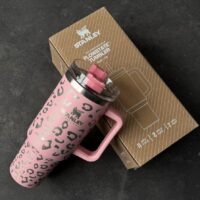 تراول ماگ استنلی پلنگی صورتی مدل Tumbler – ظرفیت ۱.۱۸ لیتر | Stanley Quencher H2.O