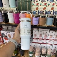 ماگ استنلی مدل IceFlow Flip Tumbler – رنگ سفید | ظرفیت 0.88 لیتر اورجینال