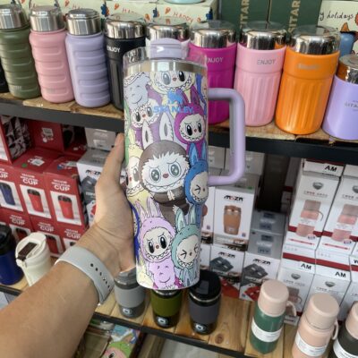 ماگ استنلی لبوبو دسته‌دار مدل QUENCHER H2.O Tumbler – رنگ یاسی بنفش | ظرفیت ۱.۱۸ لیتر