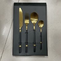 سرویس قاشق و چنگال ۶ نفره ۲۴ پارچه مشکی طلایی لاکچری کد AH-4722