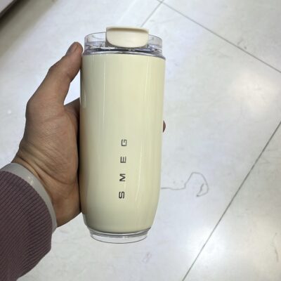 تراول ماگ اسمگ کرم ۴۸۰ میلی‌لیتر | لوگو CNC