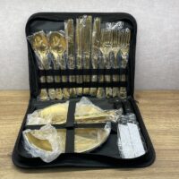 سرویس ظروف مسافرتی استیل طلایی ۴ نفره ۱۹ پارچه + کیف (کد b47) | براق درجه یک