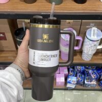 تراول ماگ استنلی دسته‌دار 1.18 لیتر رنگ قهوه ای اورجینال گریدA