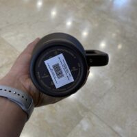 نمای لوگو عمودی استنلی روی بدنه قهوه‌ای