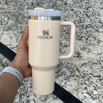 خرید تراول ماگ استنلی دسته‌دار ۱.۱۸ لیتر رنگ گلبهی | Stanley Quencher H2.0 اورجینال گرید A