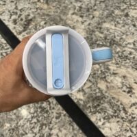 تراول ماگ استنلی دسته‌دار طوسی روشن