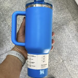 نمای جانبی ماگ استنلی آبی